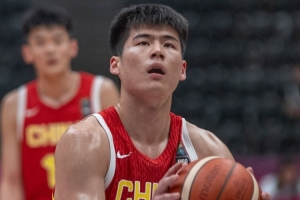 九游-麦穗丰:陈家政的成熟程度不像青年队球员 千万别追求花哨动作