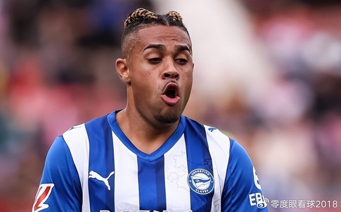 九游体育-前皇马7号彻底沉沦，4年西甲颗粒无收，彻底沦为废柴，身价仅剩80万欧|马里亚诺|阿拉维斯|克里斯蒂亚诺·罗纳尔多|马里亚诺·迪亚斯|皇家马德里_新浪体育_新浪新闻